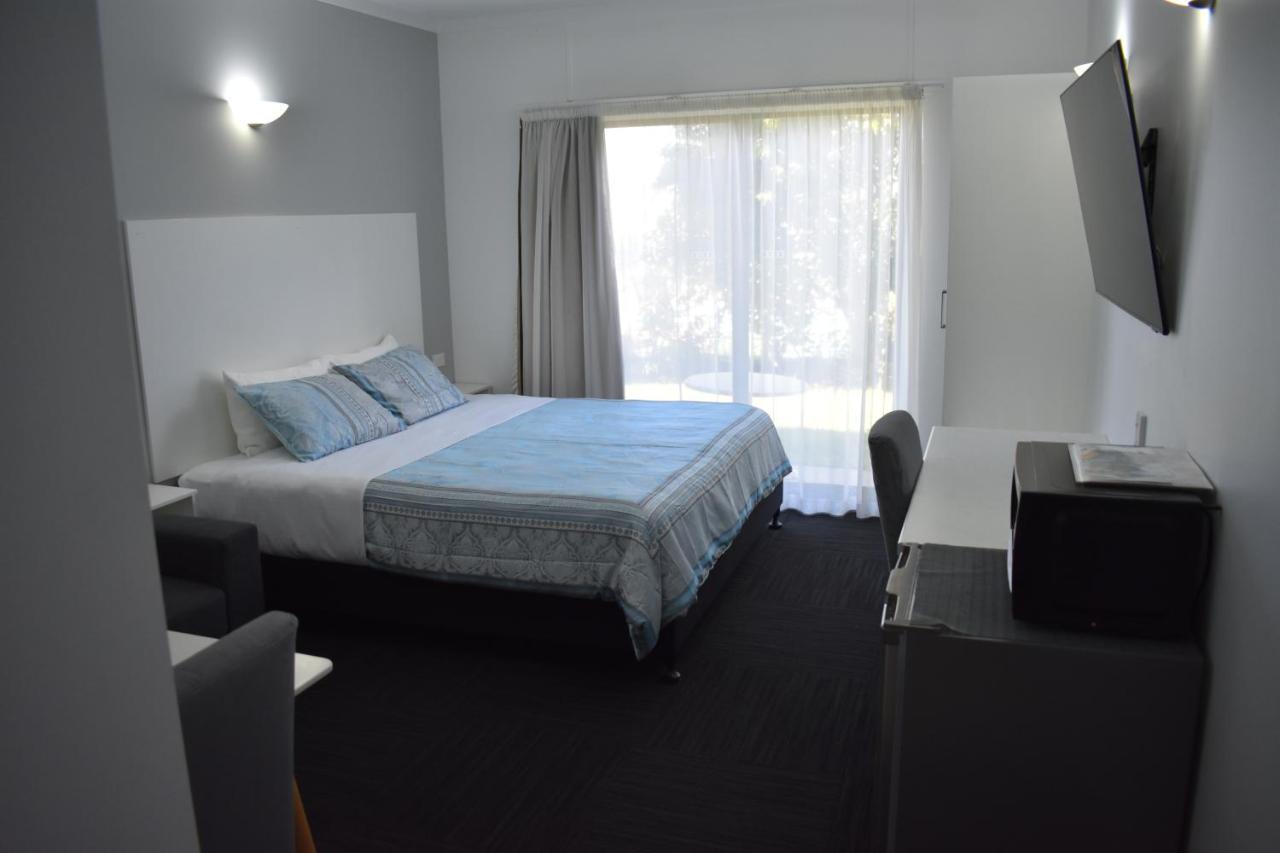 Riviana Motel Deniliquin Kültér fotó